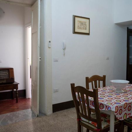 Apartamento Il Marchese Del Grillo Tropea Habitación foto